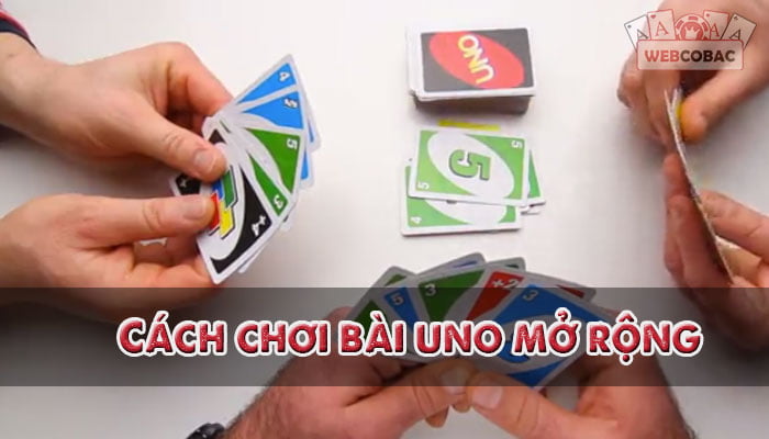 playing Uno