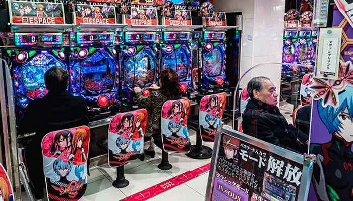 pachinko playing form