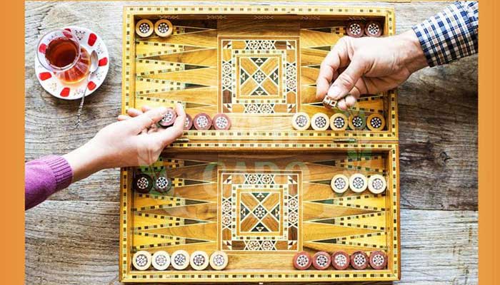 experience playing backgammon easily wins