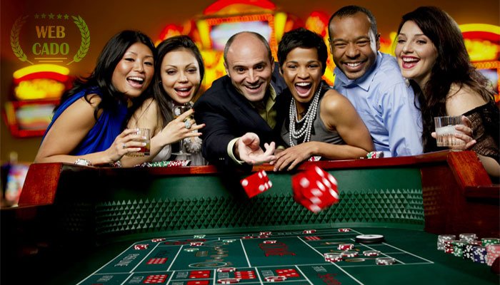 what is live casino