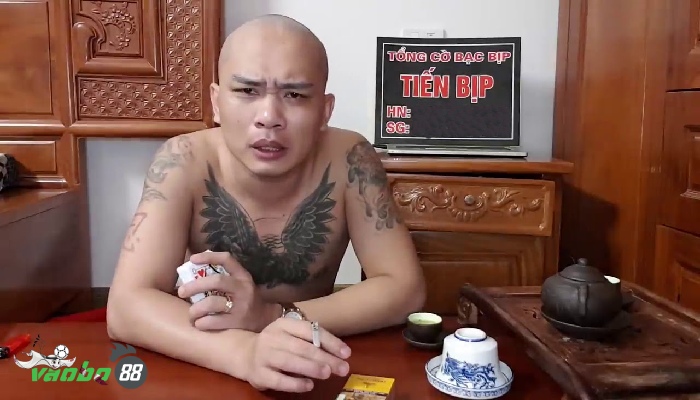 Who is Tiến Bịp